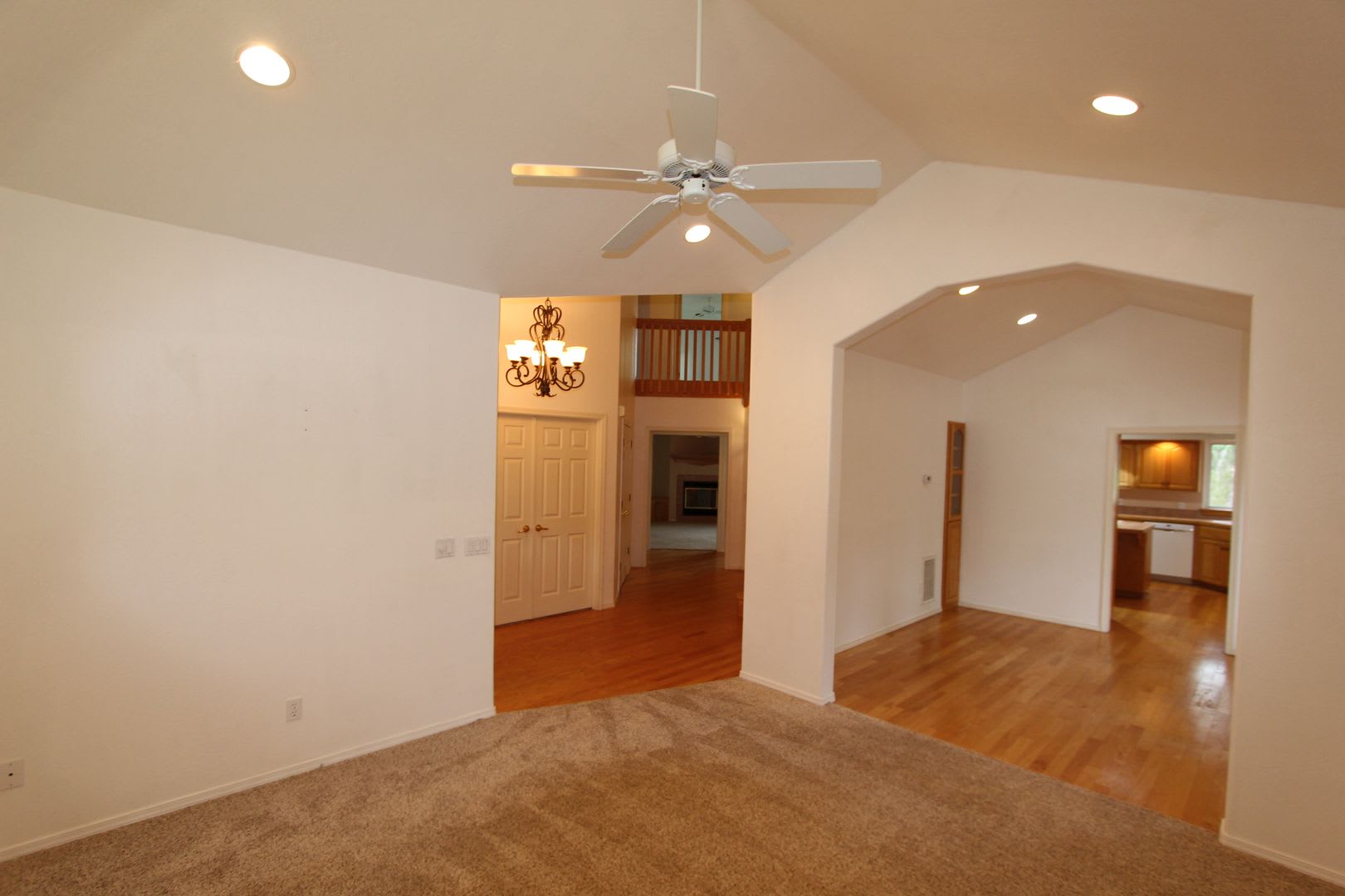 * LEASE PENDING * $500 move-in special – photo 5