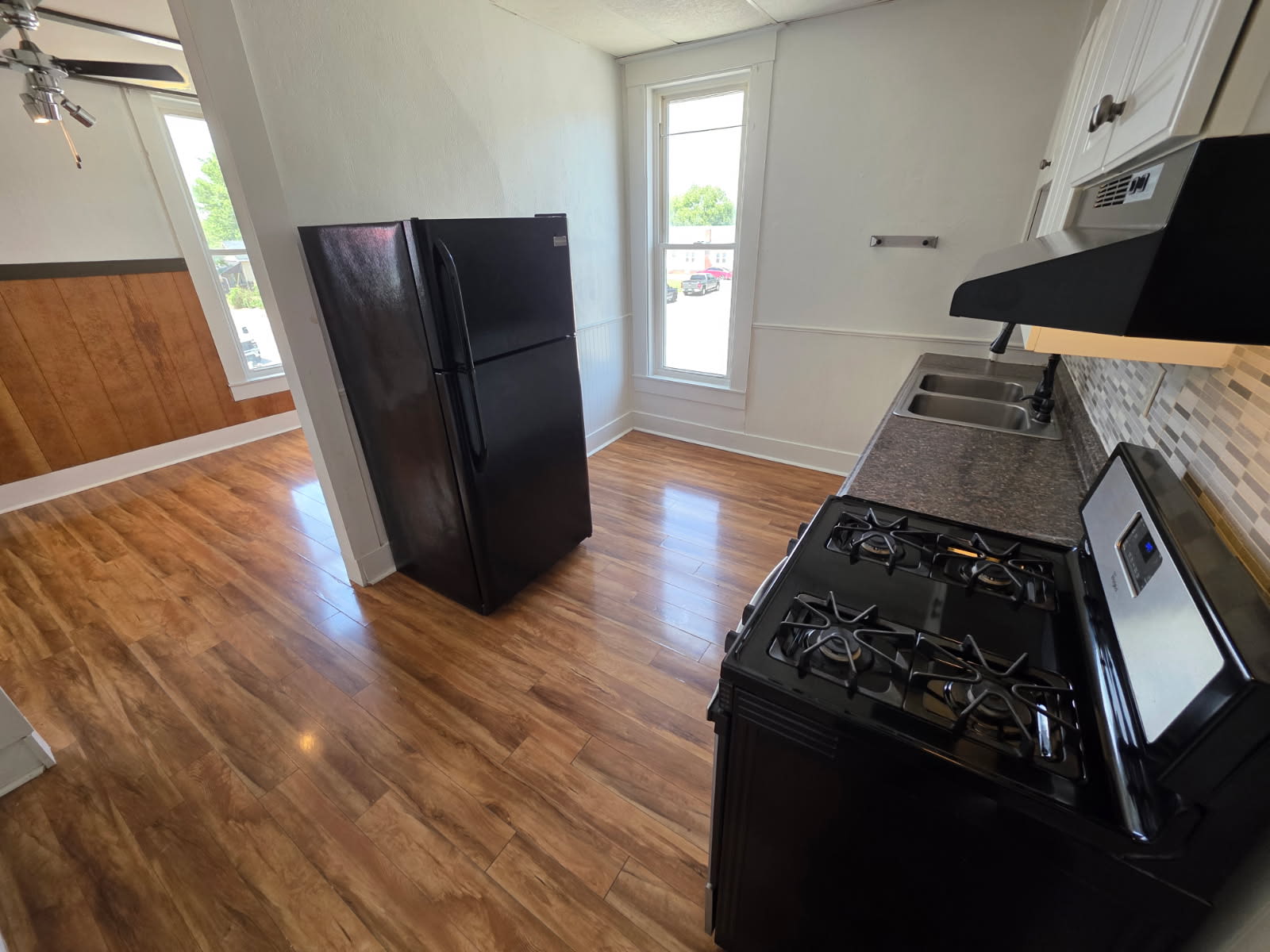199 n Mulberry St Apt 6 – photo 3