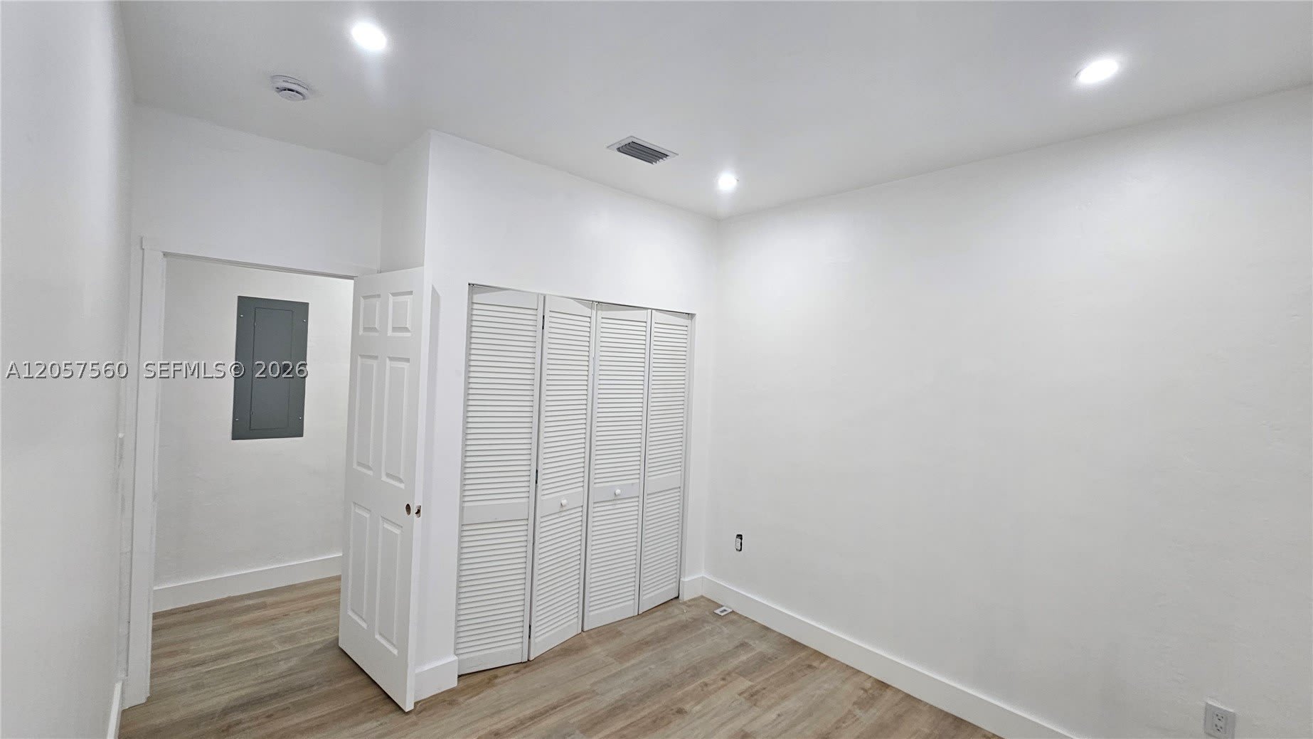 3110 SW 21st Ter – photo 5