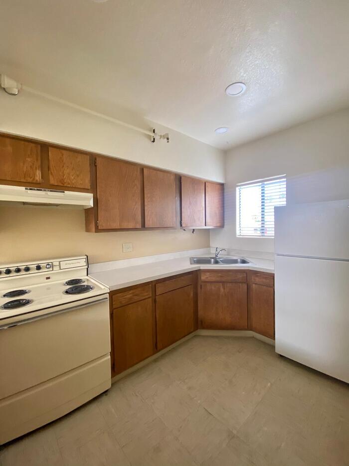 1701 North Park Avenue – photo 4