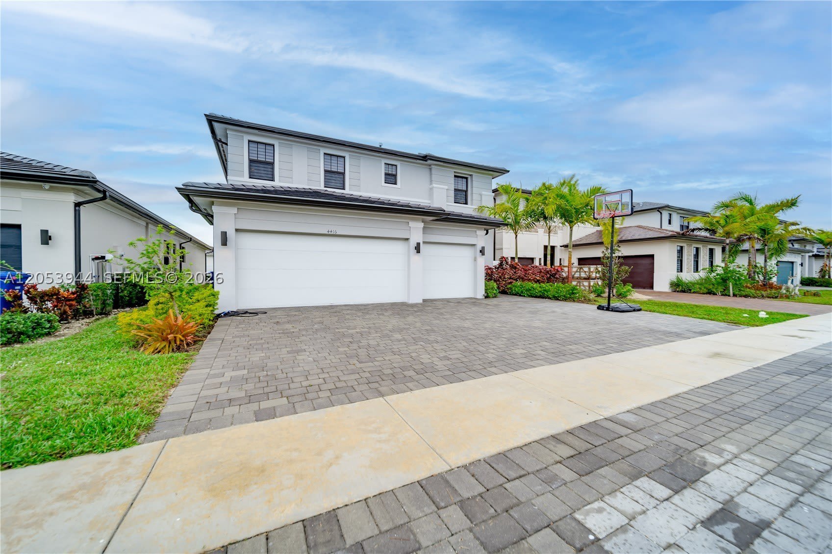 4416 SW 174th Ave – photo 3