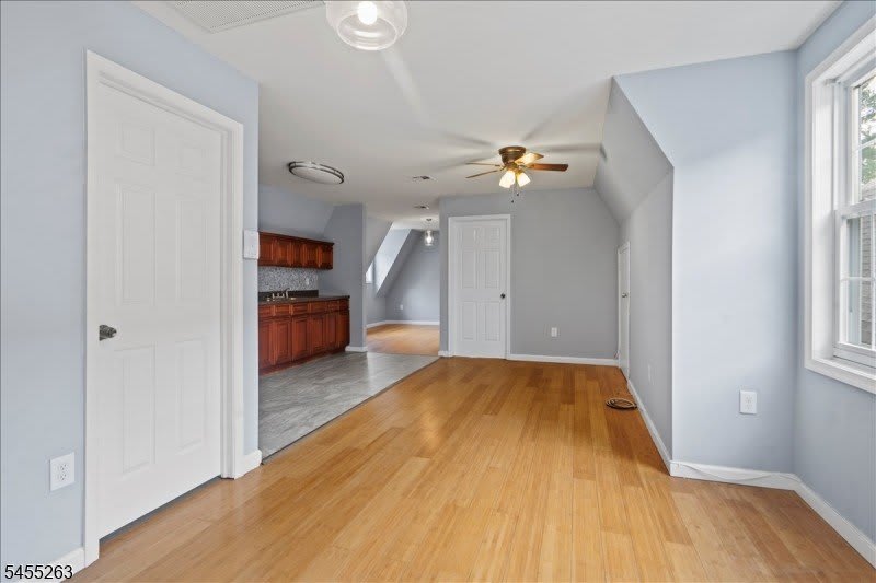 46 Halstead St – photo 3