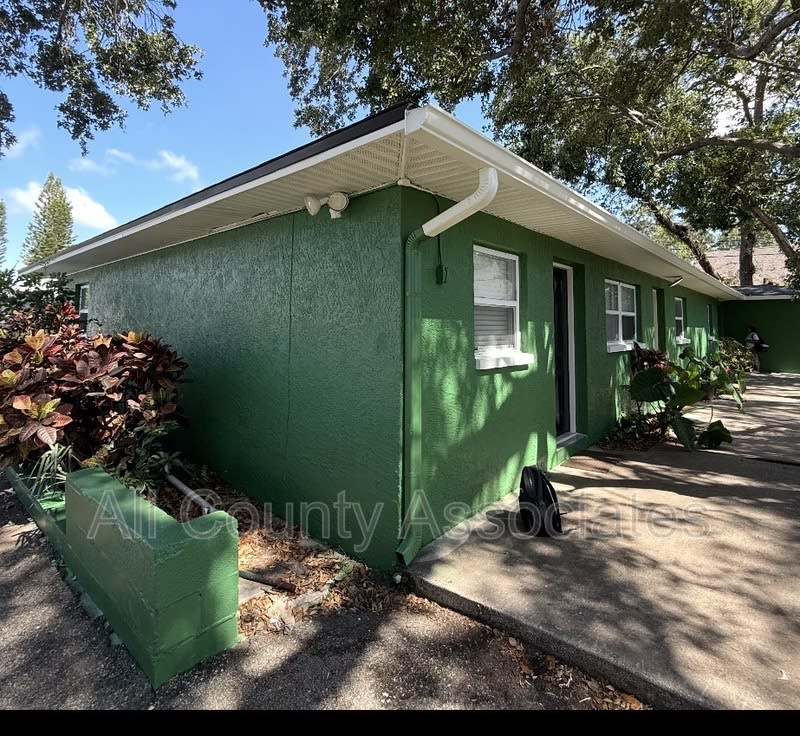 2273 Norman Dr – photo 1