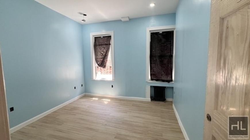 586 EAST 54 STREET – photo 4