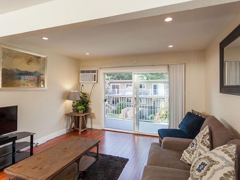 Sun Valley Apartment Homes – photo 5