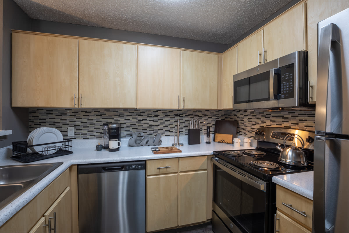 Village Green of Bear Creek Apartments – photo 4