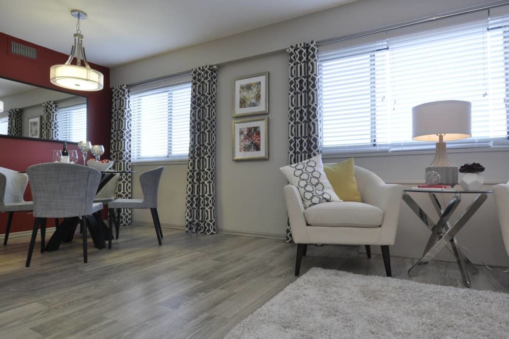 Goldelm at 414 Flats – photo 3