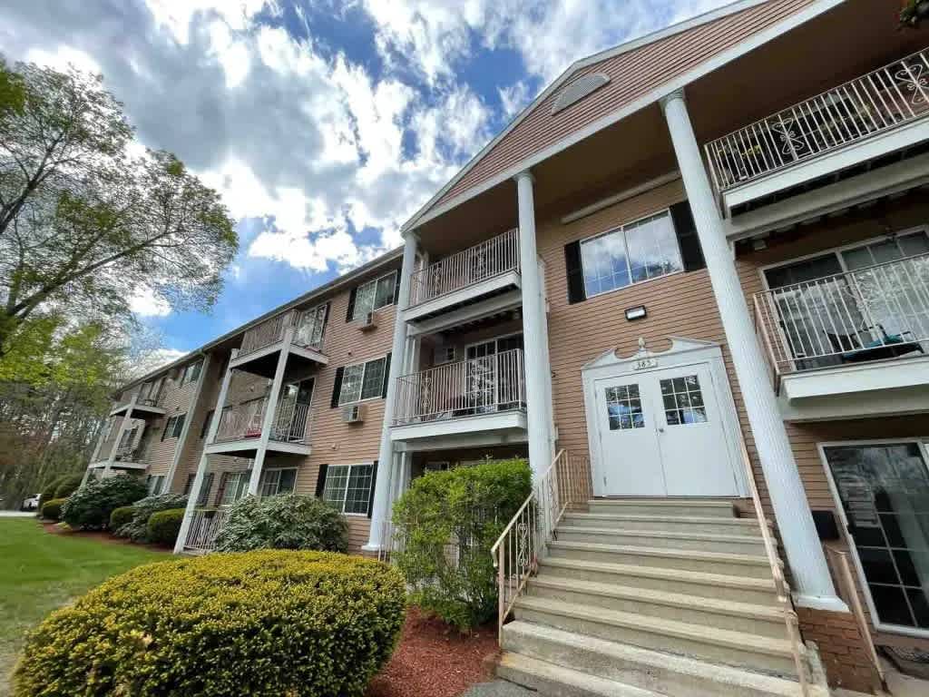 Park View Hills Condominium – photo 1