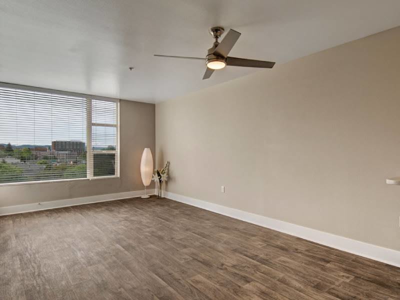 5819 Glisan Apartments – photo 5
