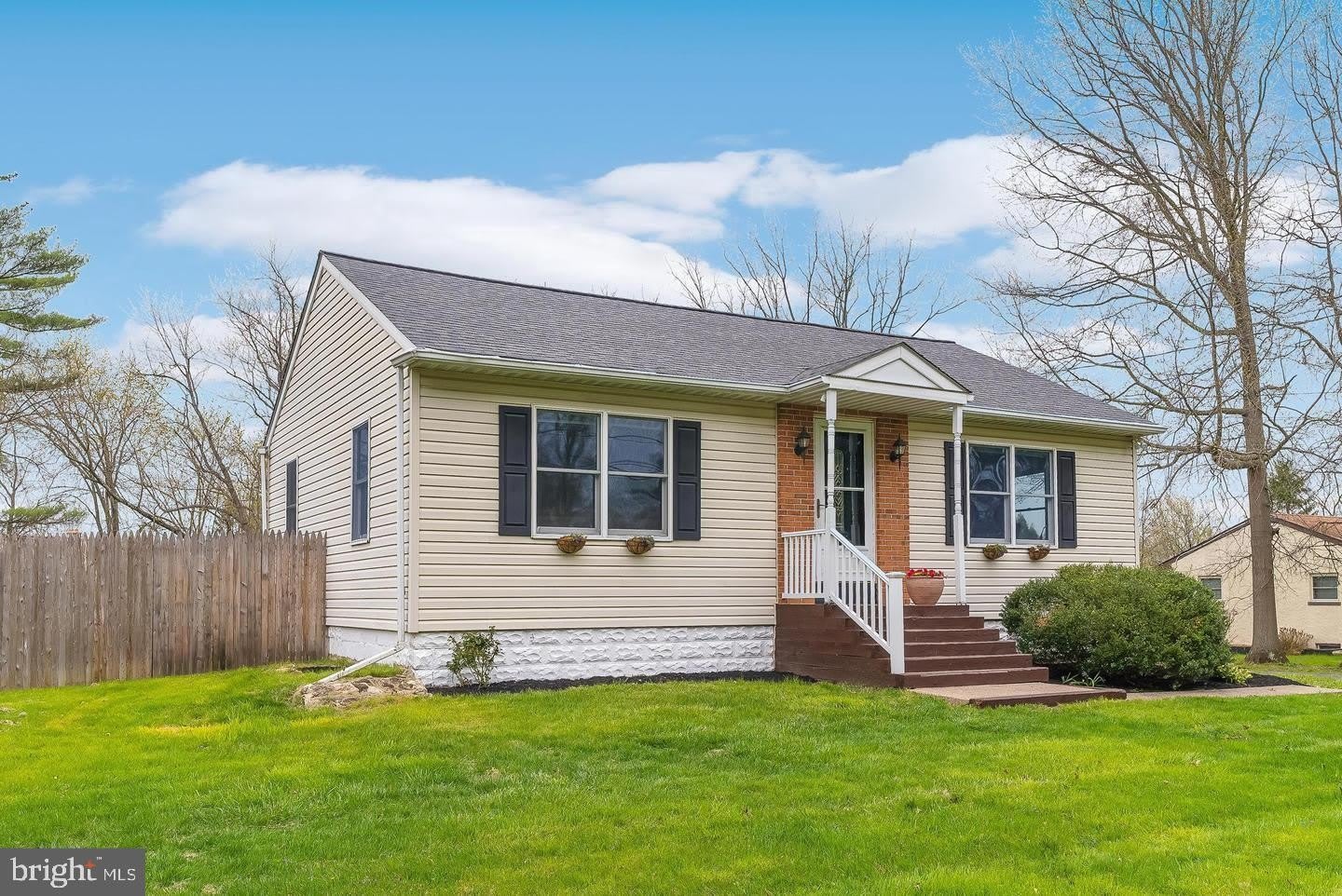 125 RICHARDSON Road – photo 3