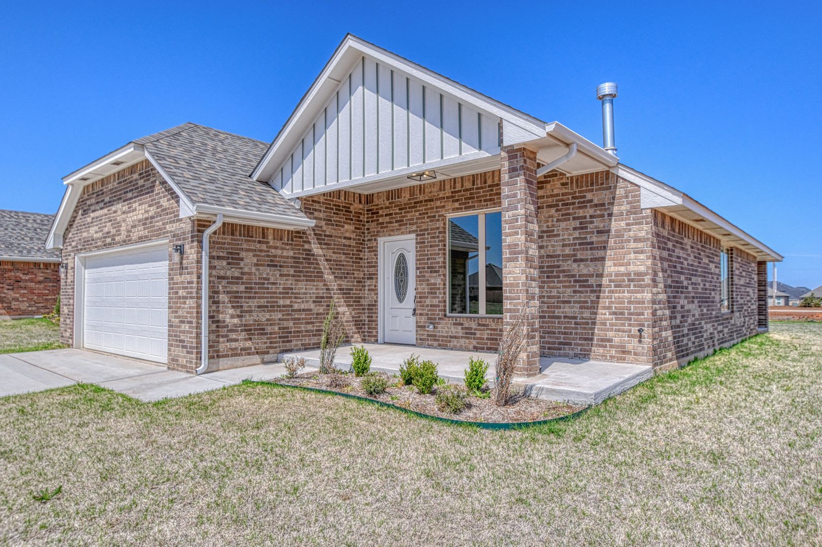 Move In Special: August Rent Free! – photo 2
