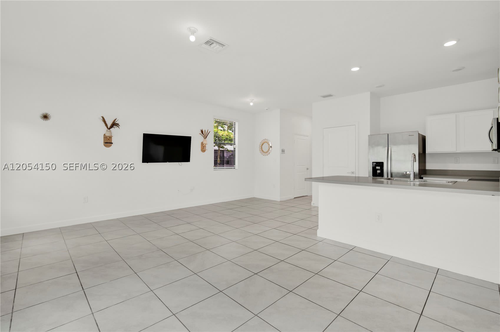 1161 Sw 8Th Ave – photo 4