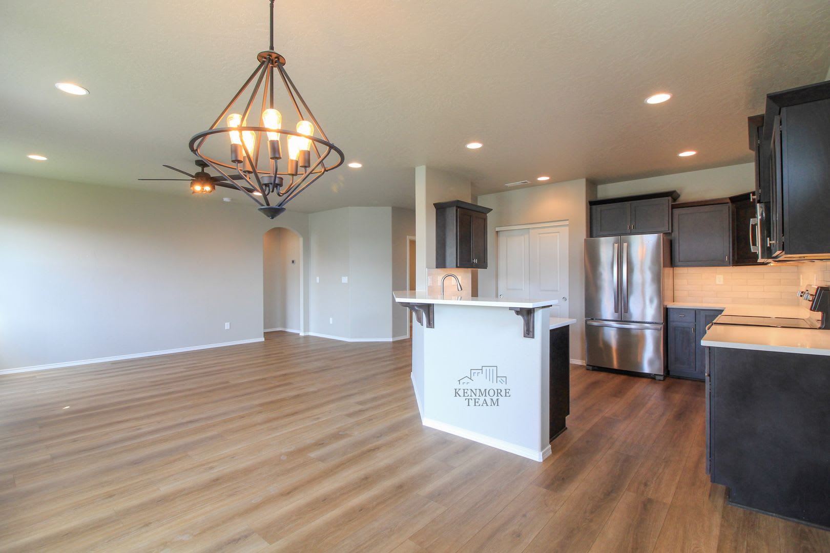 3 Bedroom, 2 Bath Home in Richland – photo 3