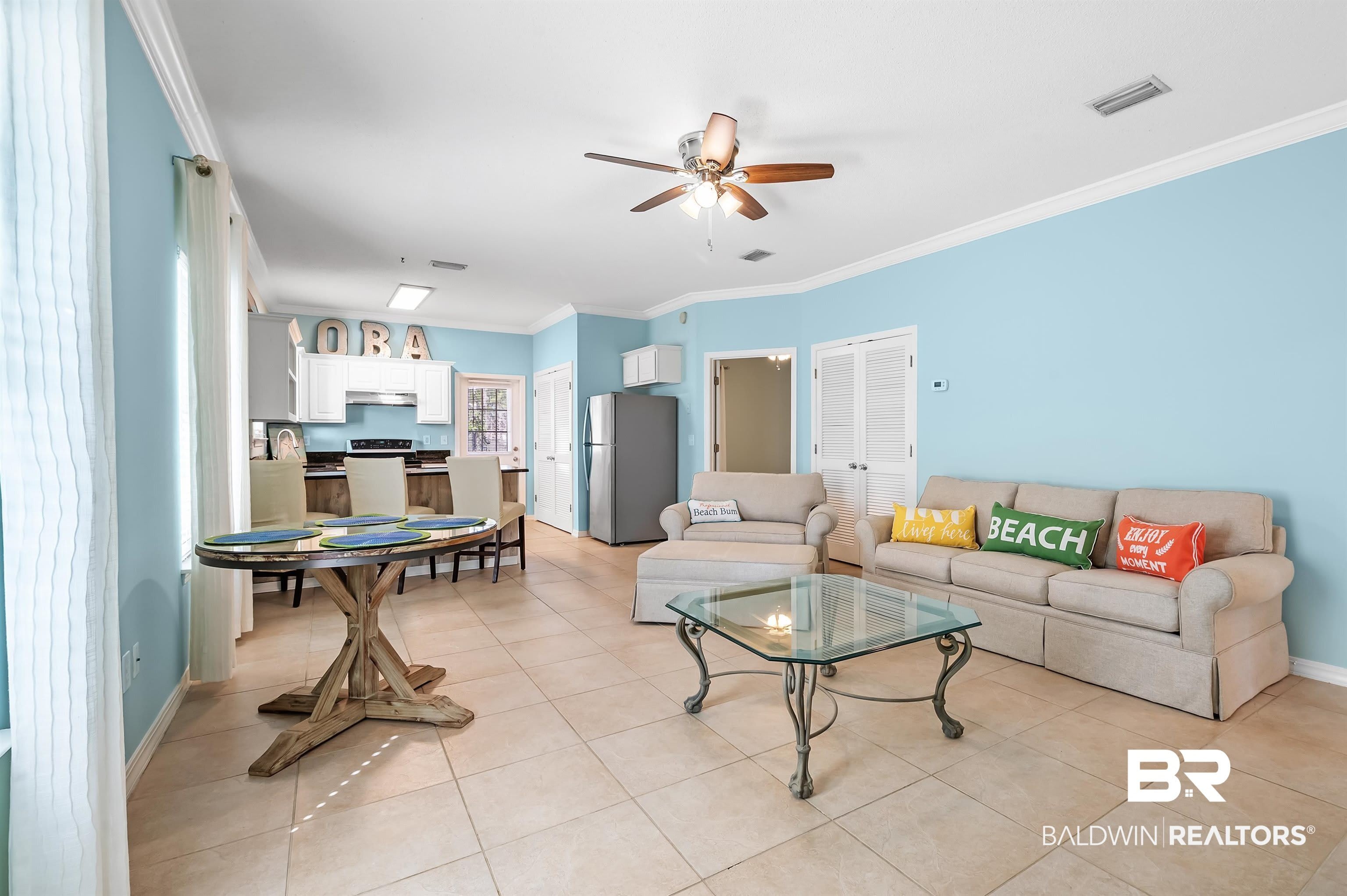 4375 Lindsey Lane – photo 4