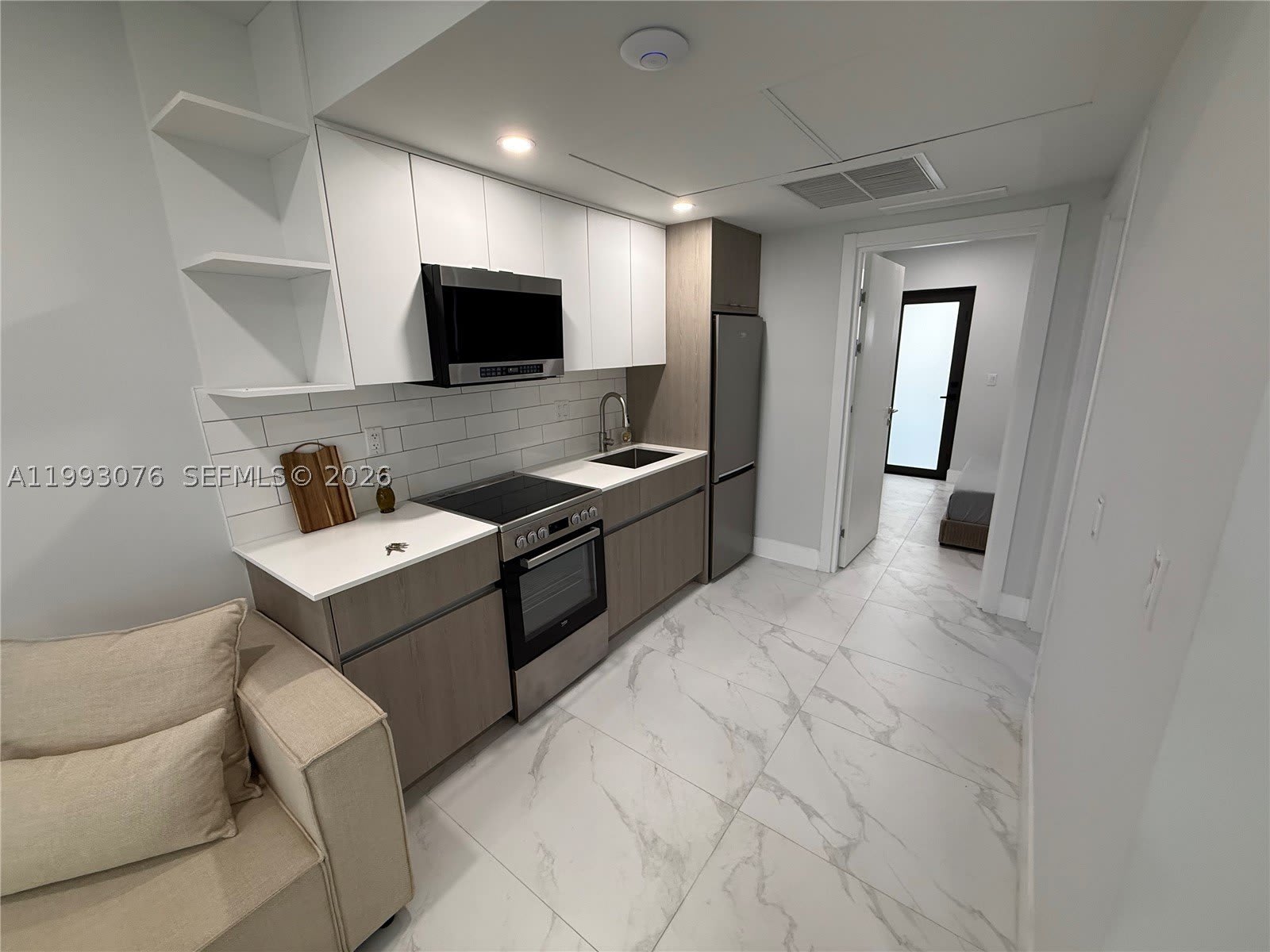 944 Jefferson Ave – photo 5
