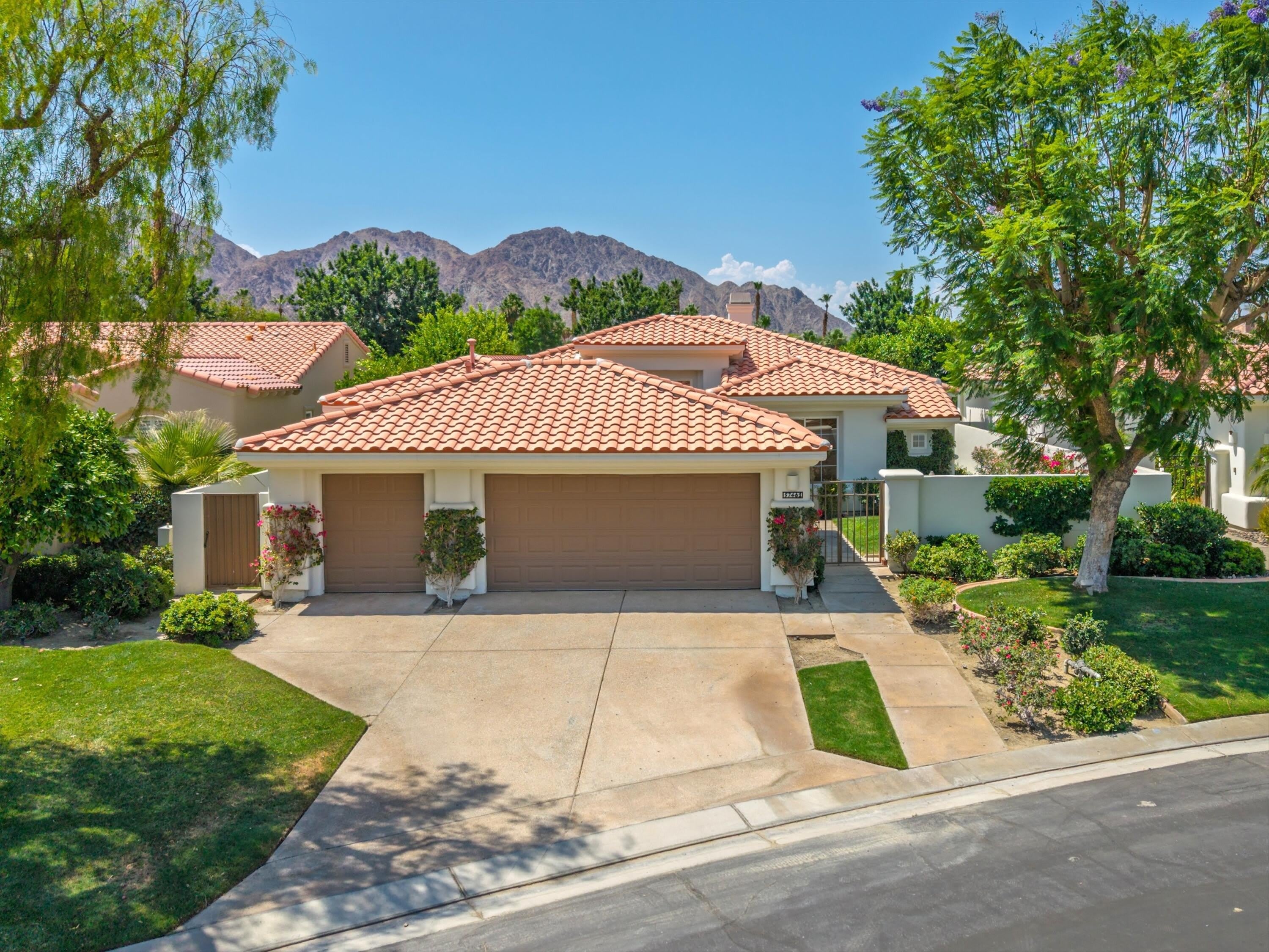 57461 Spanish Hills Lane – photo 2