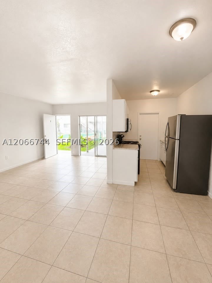 1951 NE 167th St – photo 1