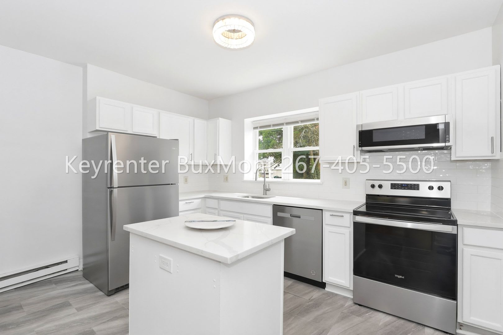 Renovated 4Br Twin With Wraparound Porch In Lansdale Borough – photo 2