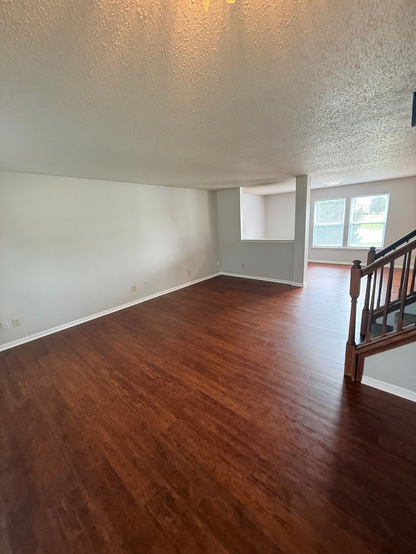Move-In Ready 3-Bedroom Home in Fishers with Brand-New Flooring! – photo 2