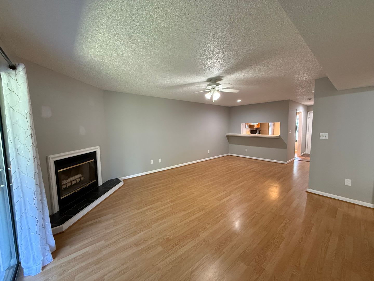 Condo In Lake Vista – photo 4