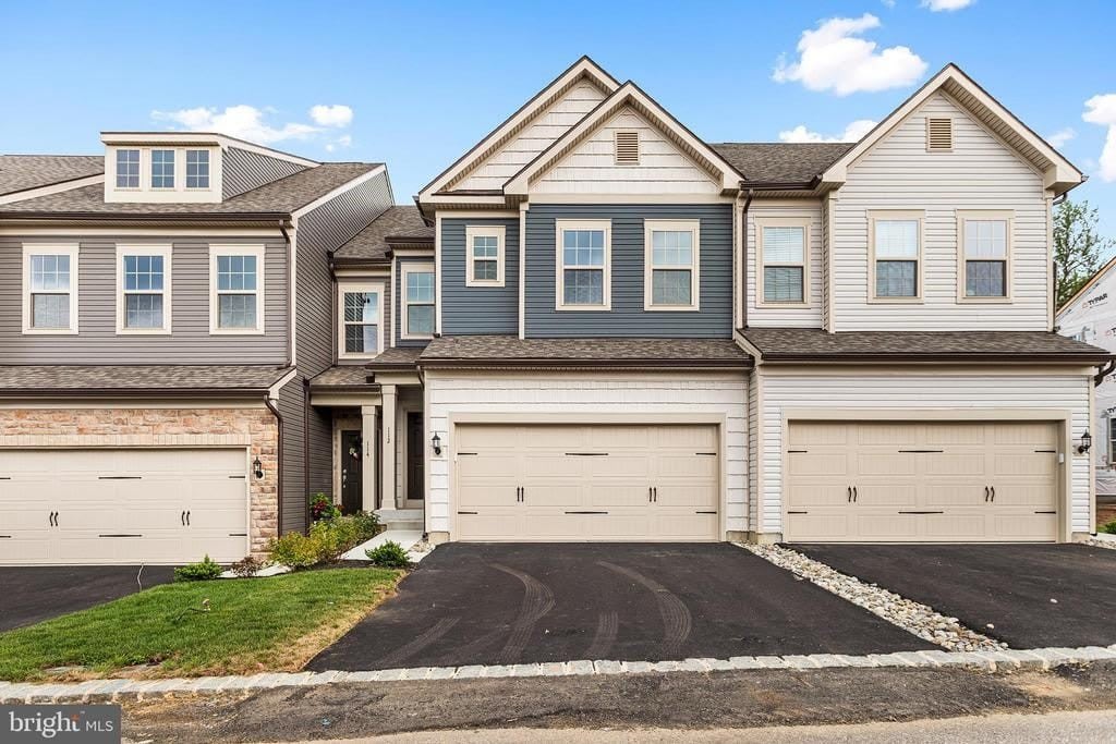 112 S BUCK TAVERN WAY – photo 1