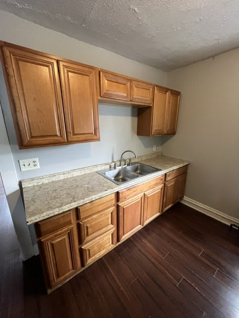 1560 East Main Street – photo 4