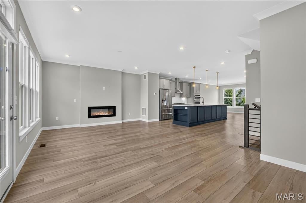 8933 Eager Road – photo 3