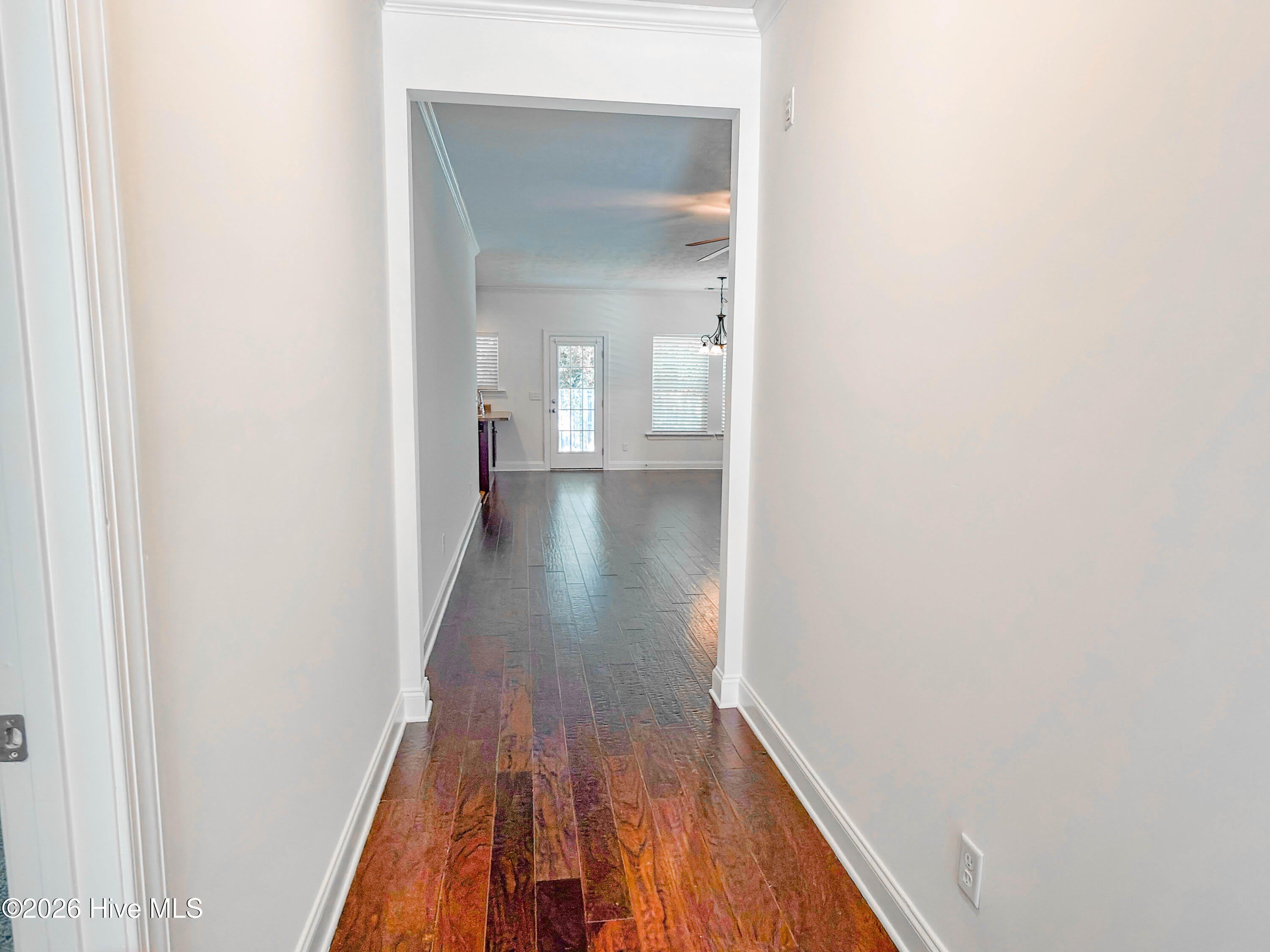 1953 Kenlock Drive – photo 3