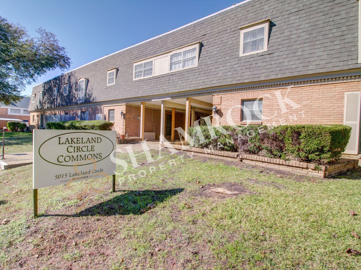 Lakeland Circle Commons – photo 1