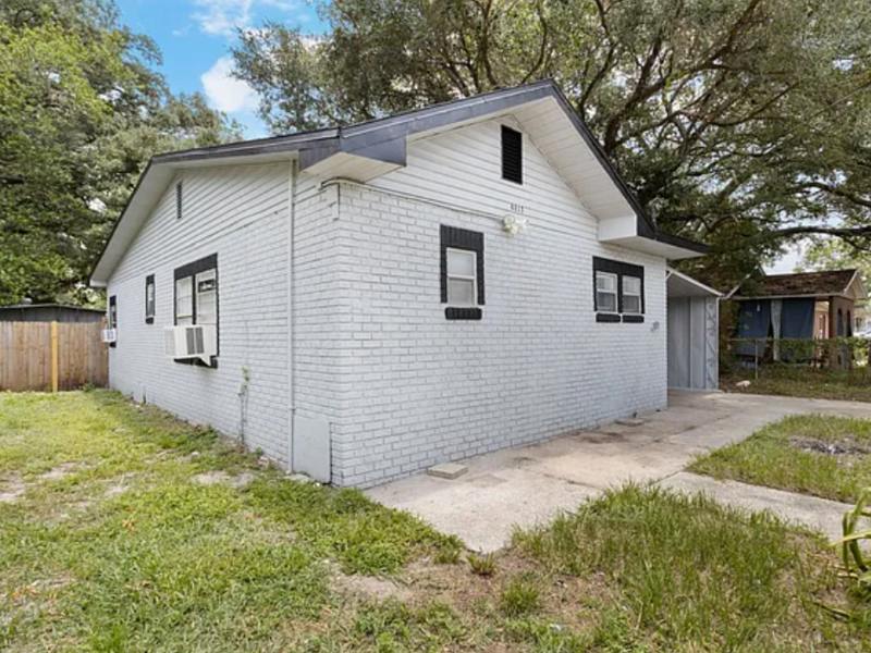 8213 North Elmer Street – photo 3