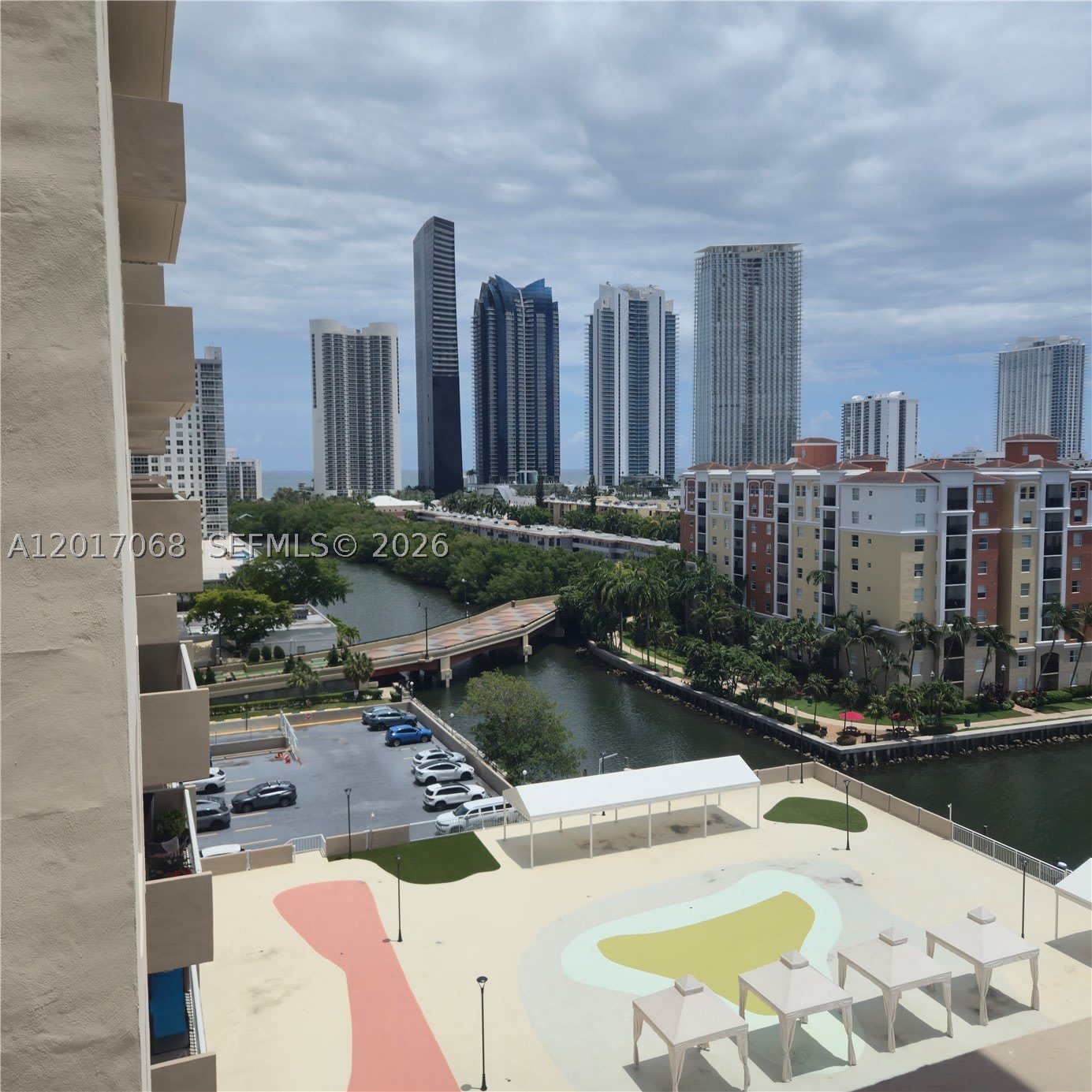 250 SE 174th St – photo 2