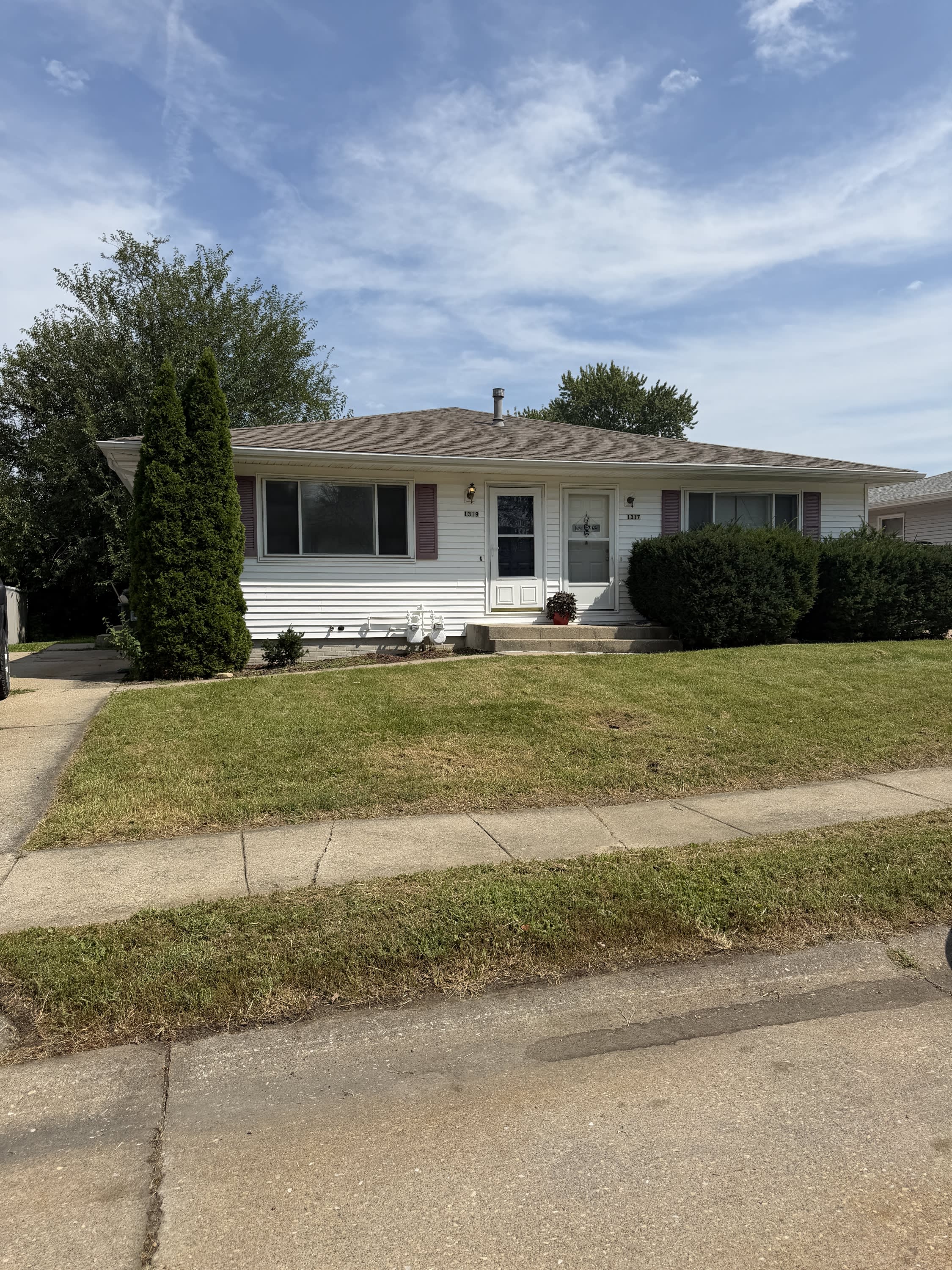 1319 Blanchard St – photo 1