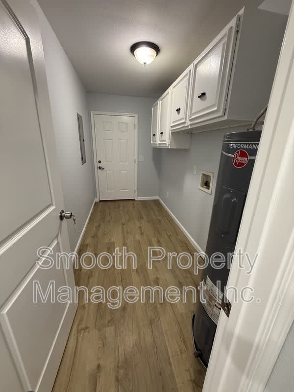 8699 Riverstone Drive – photo 2
