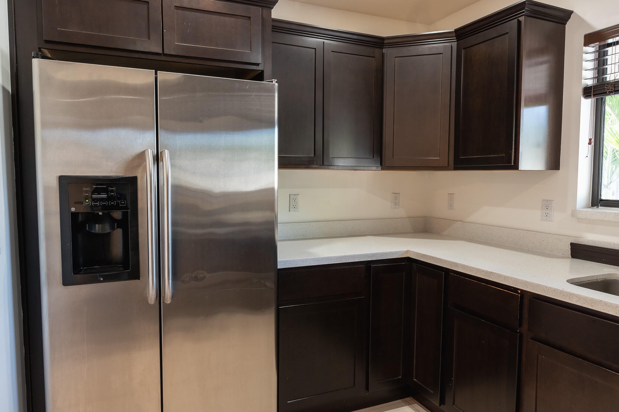 1665 Cabot Lane – photo 4