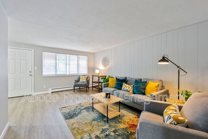 466 West 10Th Street – photo 3