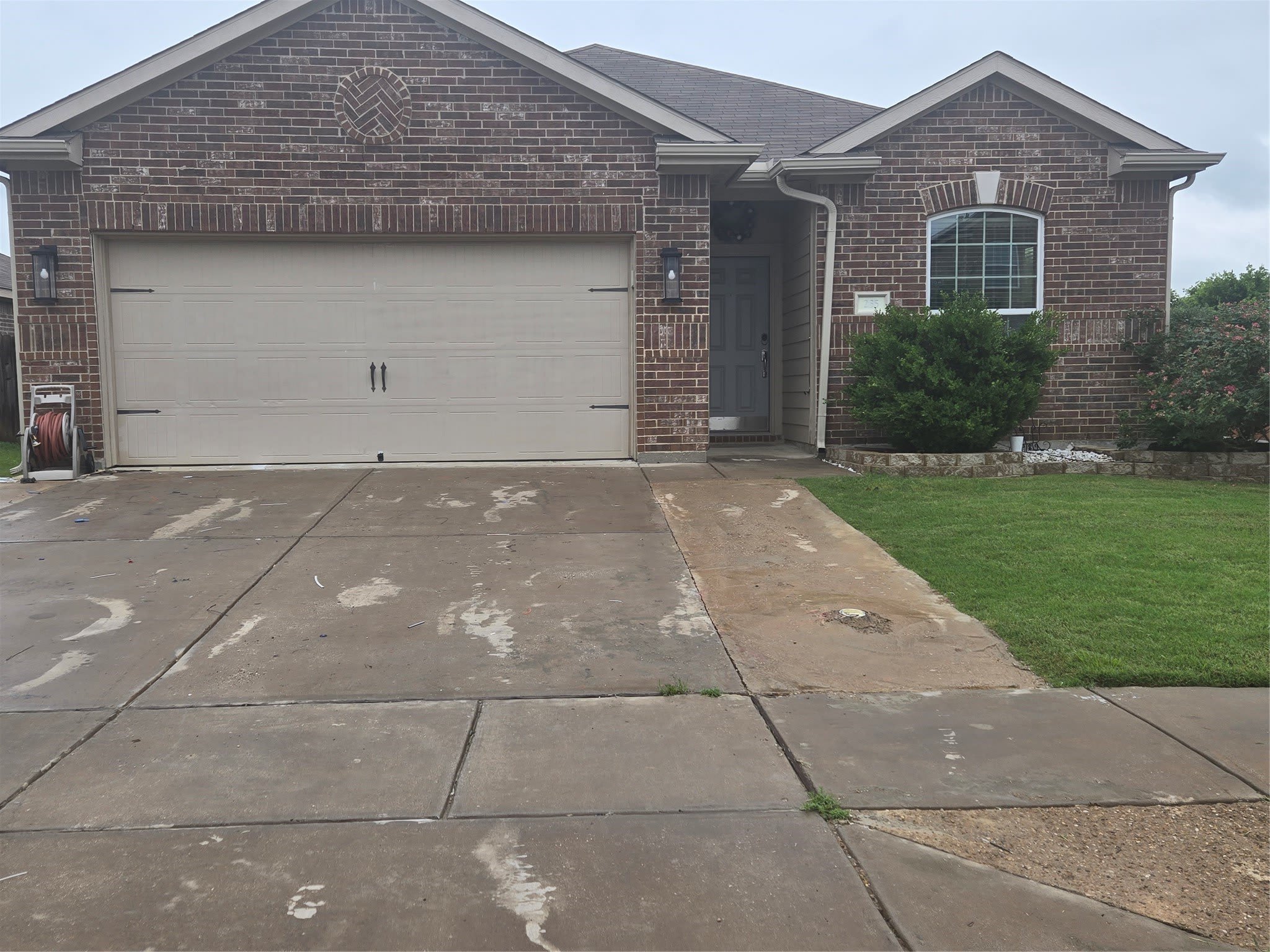 235 Magnolia Drive – photo 1