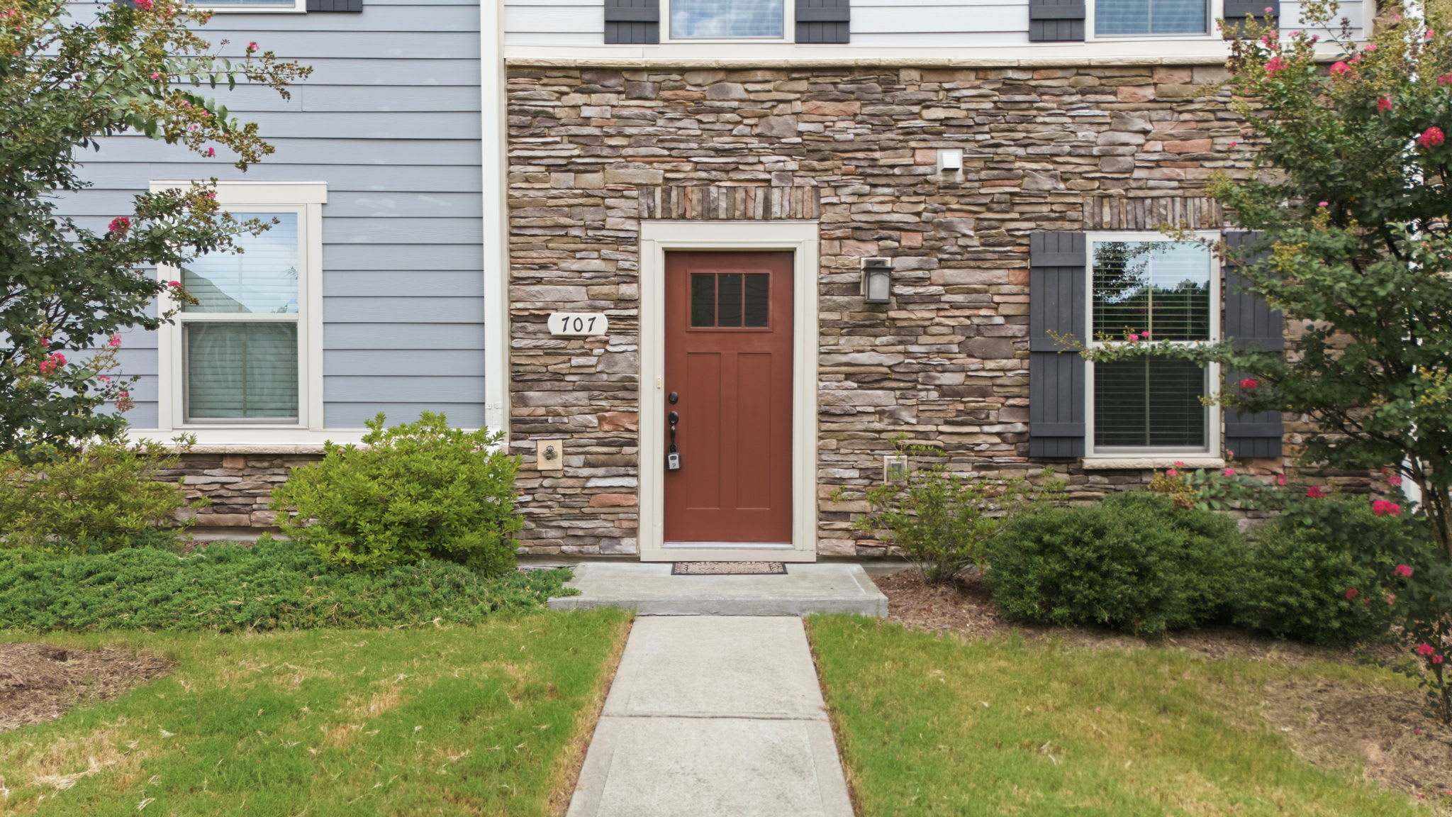 707 Channing Park Circle 1 – photo 3