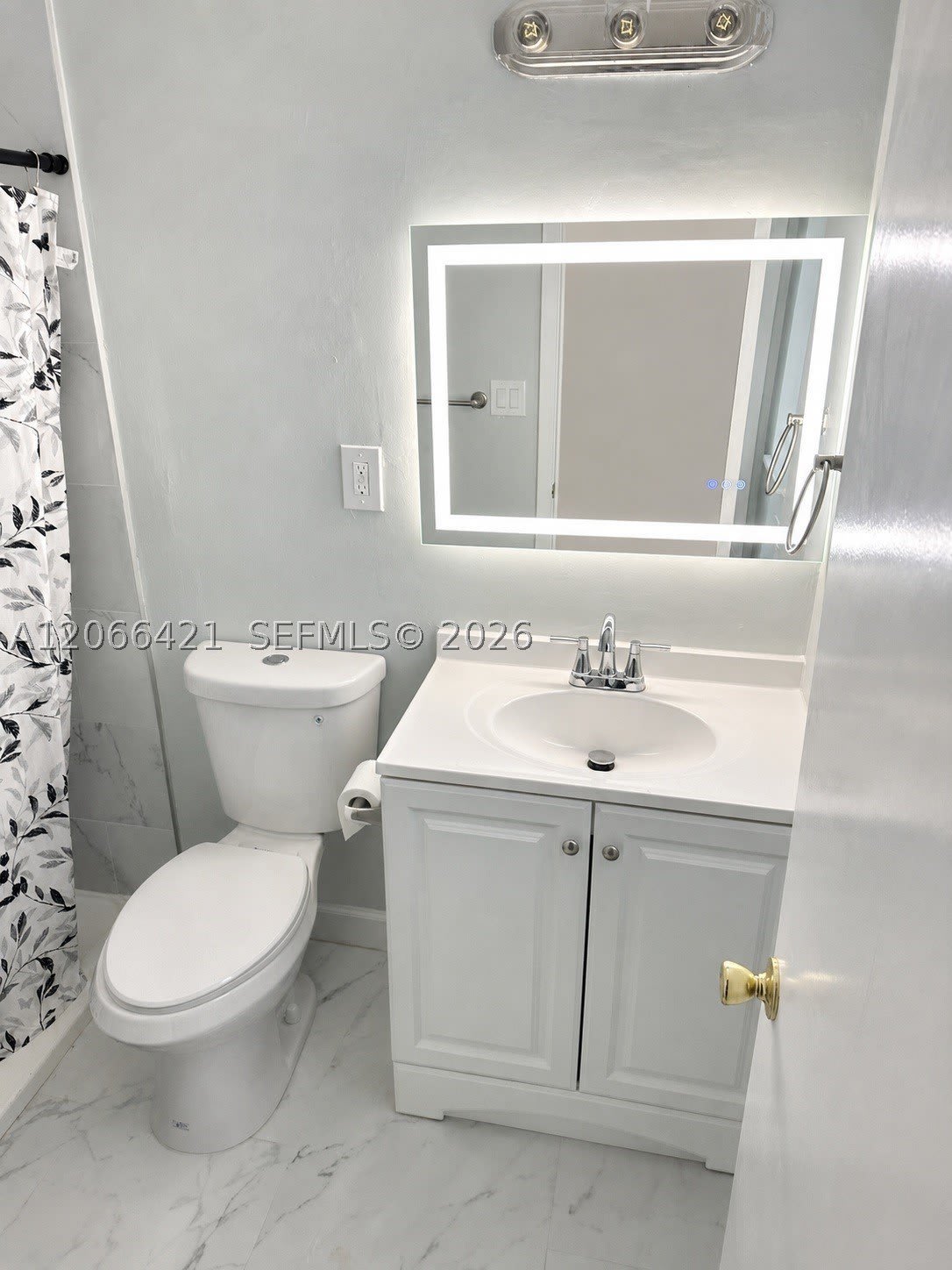 2008 S 10th St – photo 2