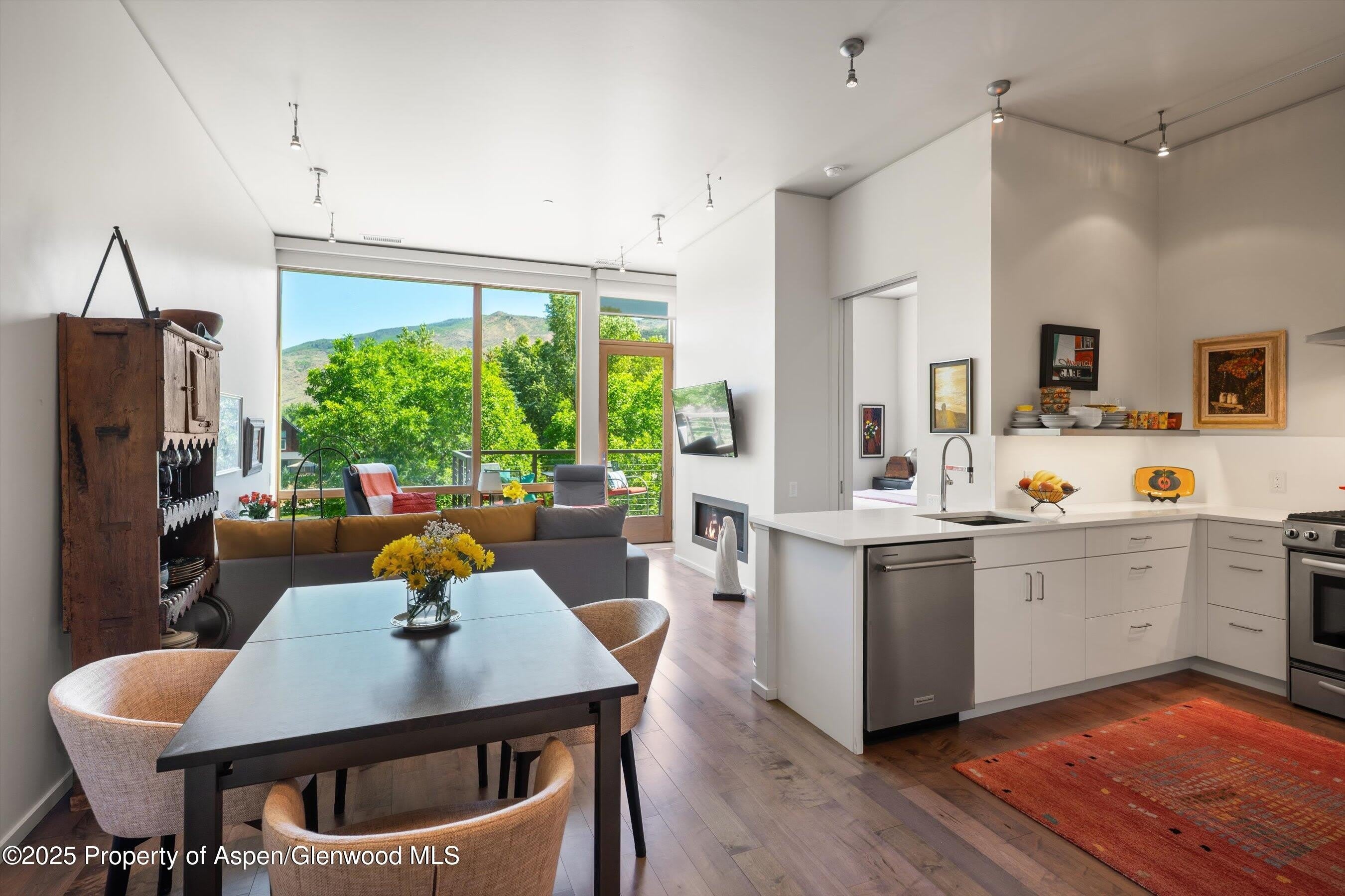 202 Evans Road – photo 3