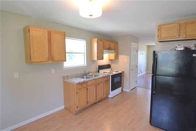 1300 ANNETTE Street – photo 4