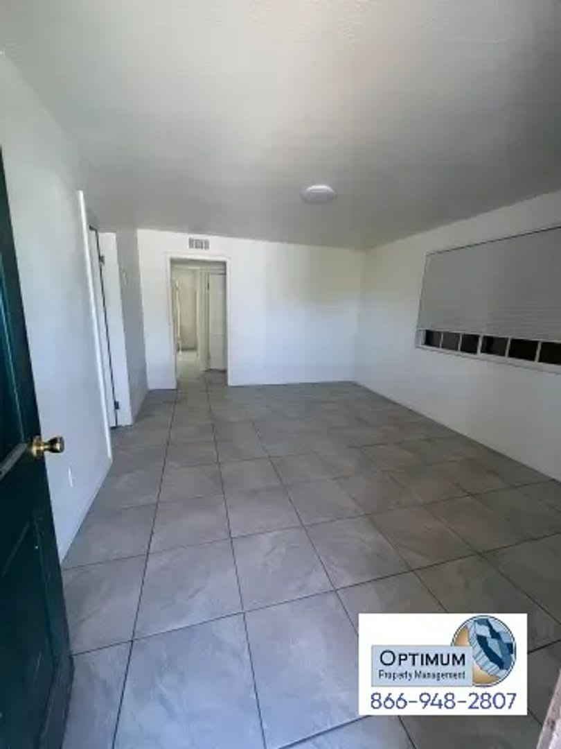 Charming Victorville Home With Spacious Yard – photo 2