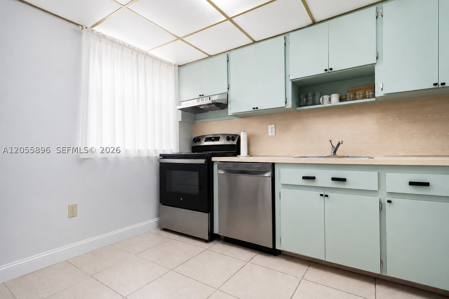1740 Jefferson Ave – photo 3