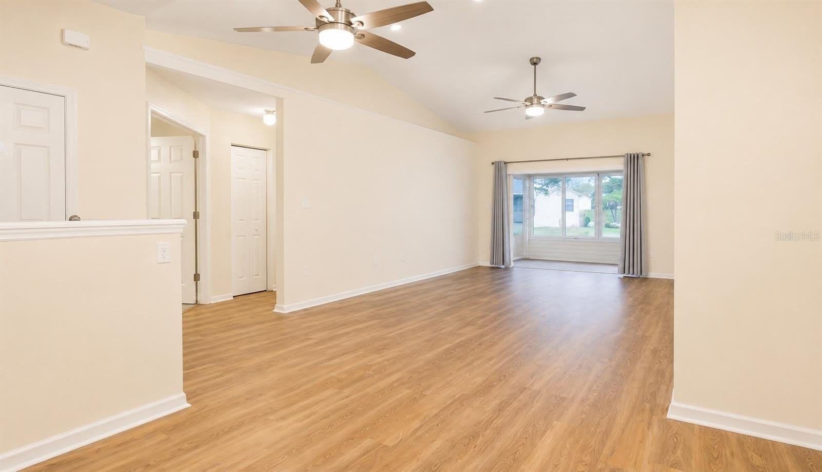 6032 MAGPIE Drive – photo 3