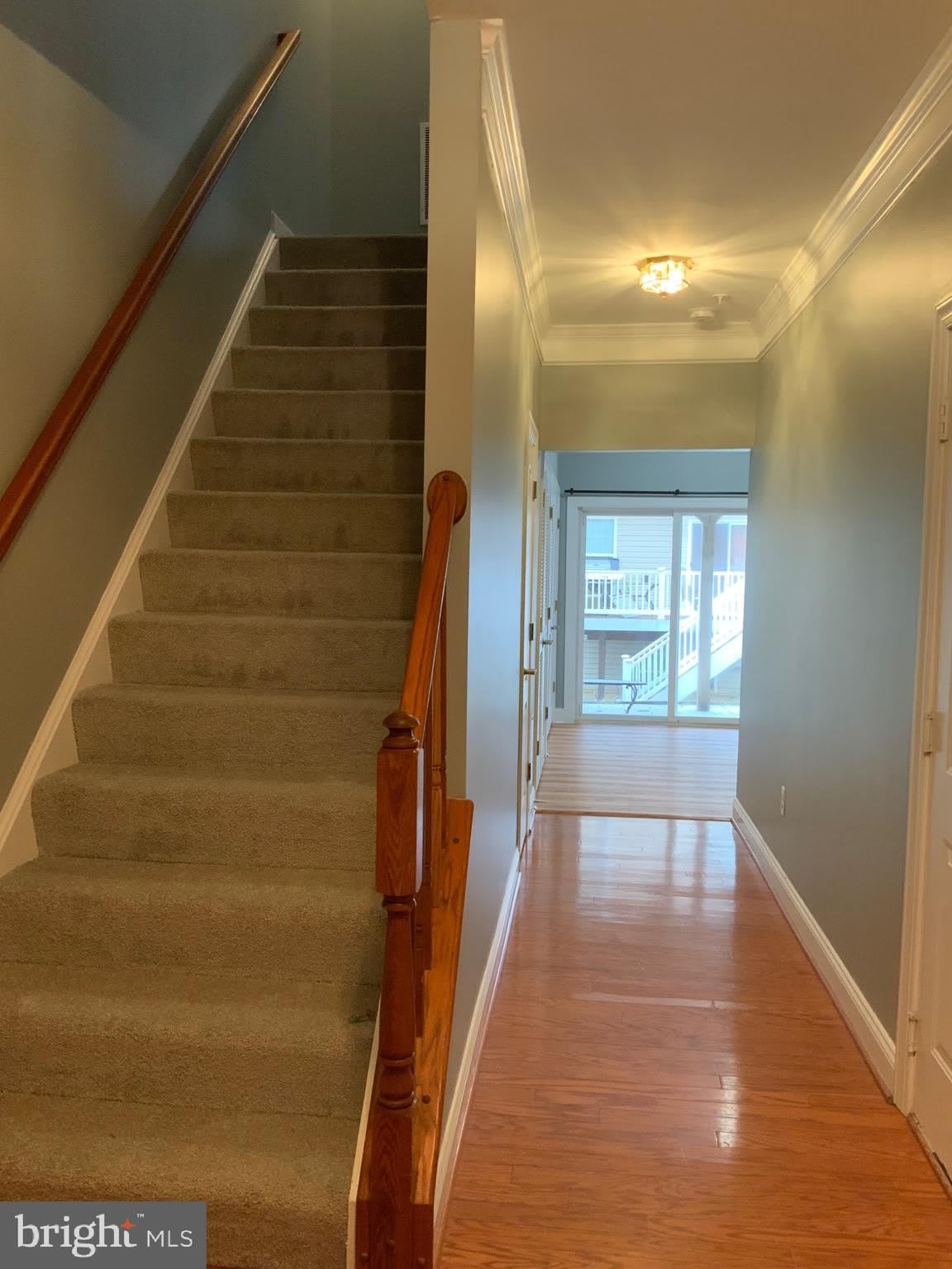 3301 CASTLE RIDGE Circle – photo 2