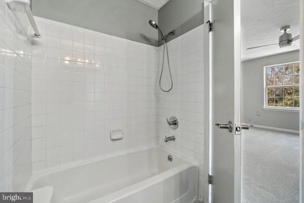 10477 CAMPUS Way S – photo 2