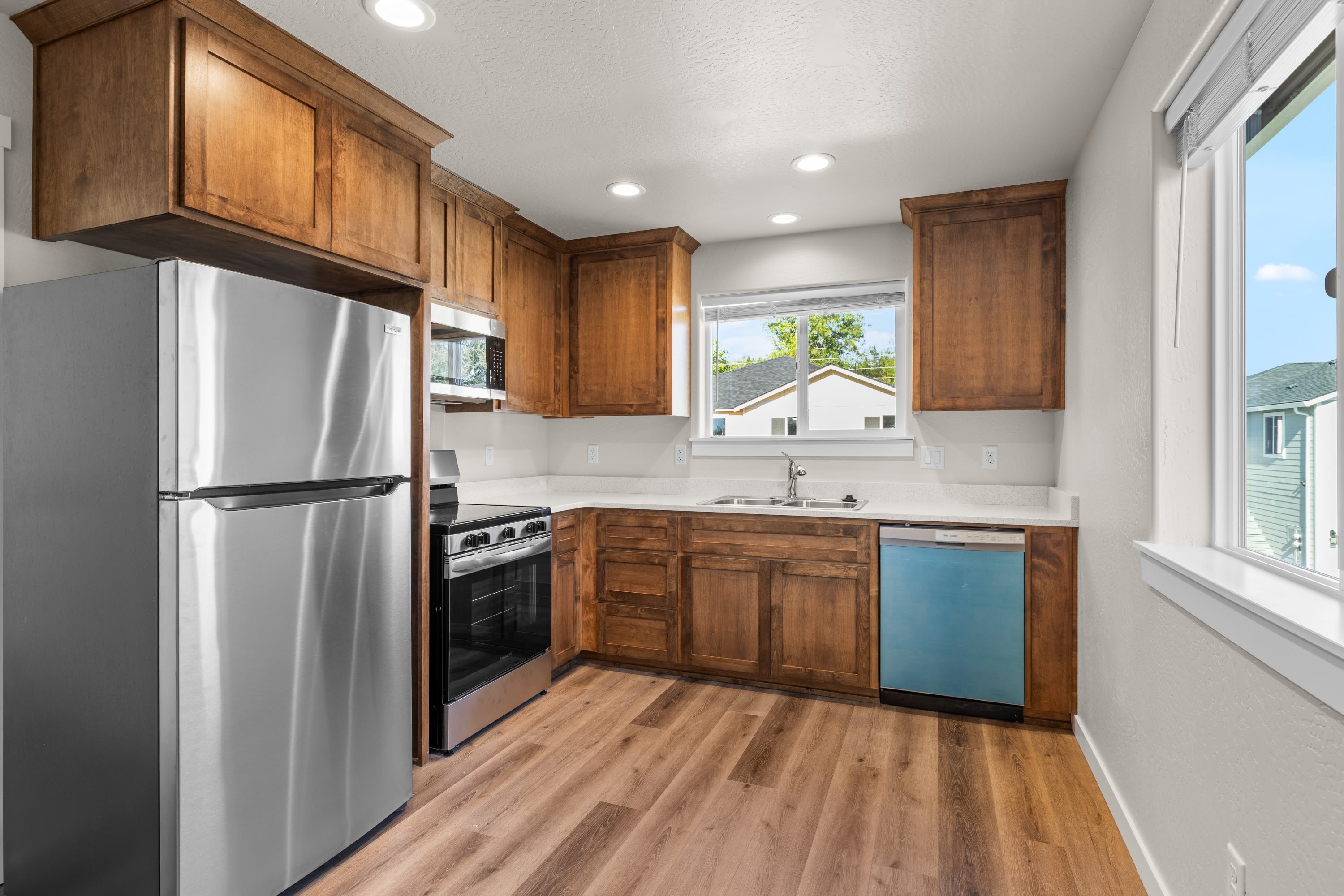 1115 Annalise Street – photo 3