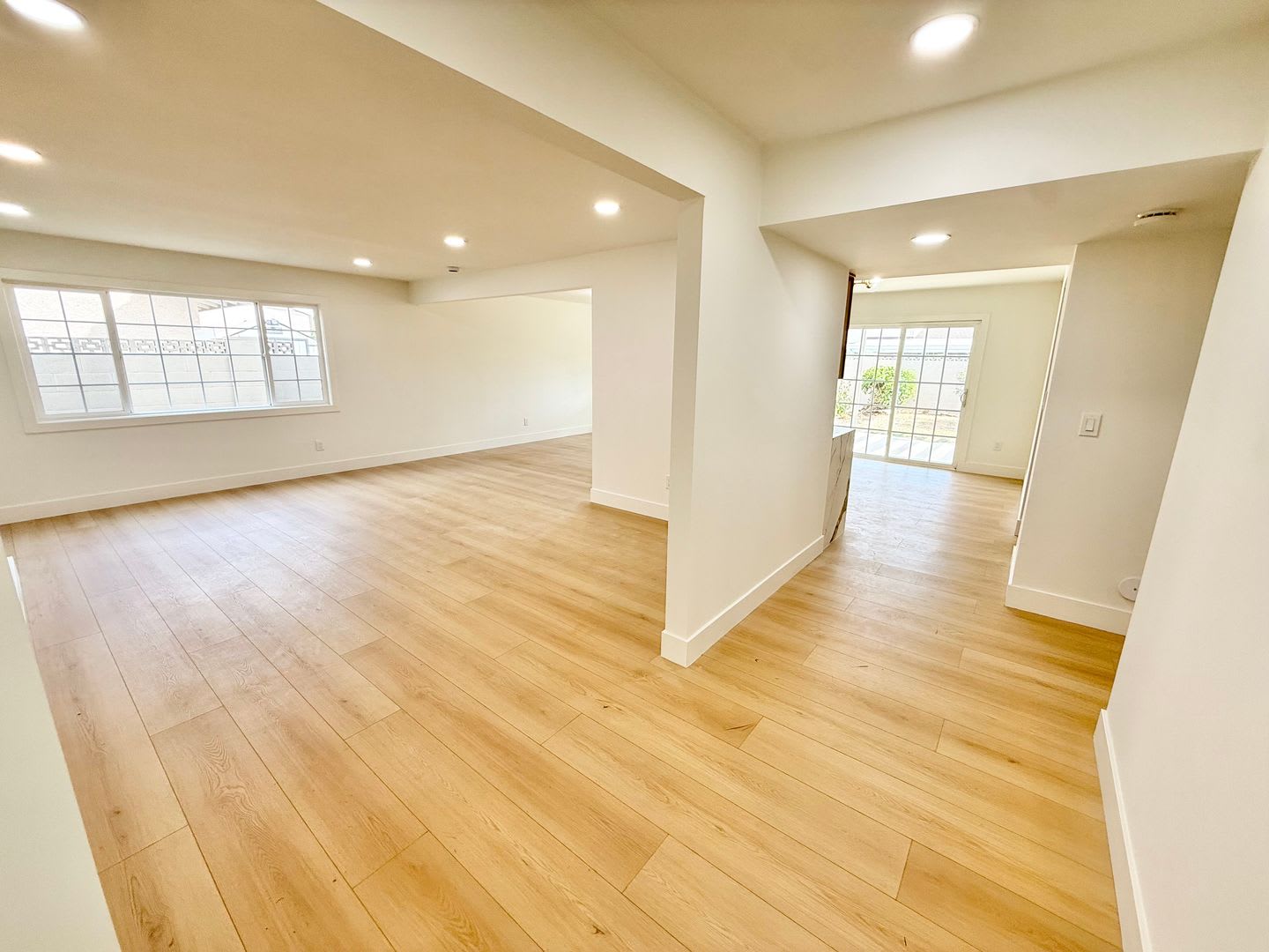 Fully Renovated Luxury Anaheim Residence – photo 2