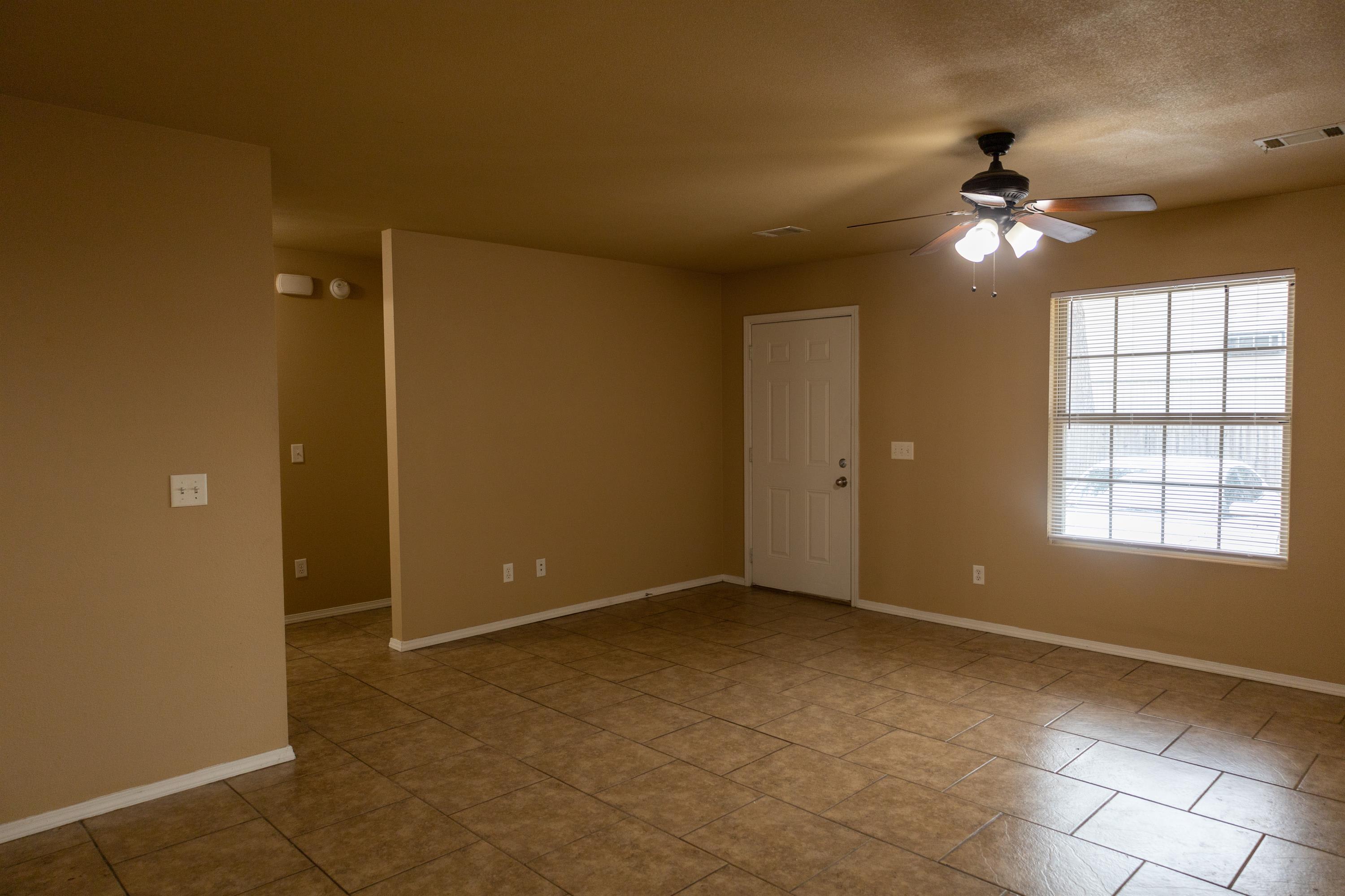 402 Main Street – photo 4