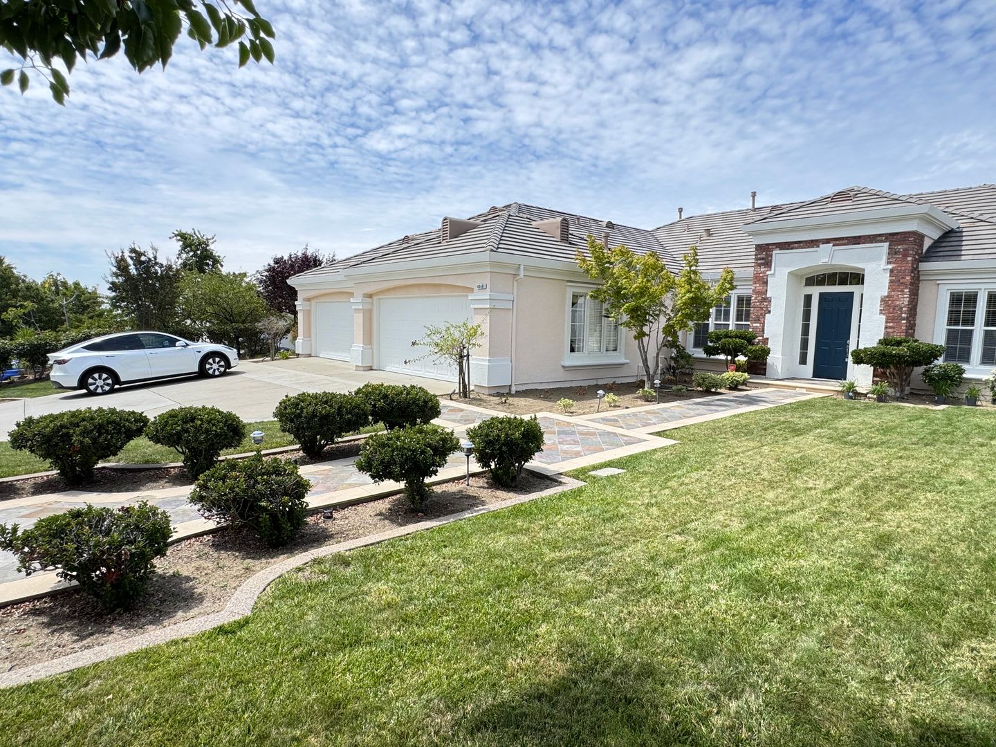 Avalon Heights Fremont 4 bed/3 bath, new paint & new wood floors, Gated Community, Top Tier Schools – photo 3