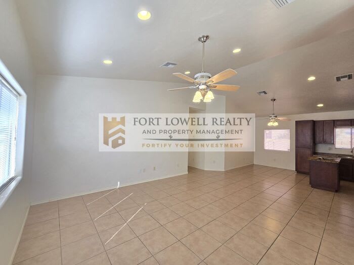 920 West Starr Pass Boulevard – photo 3